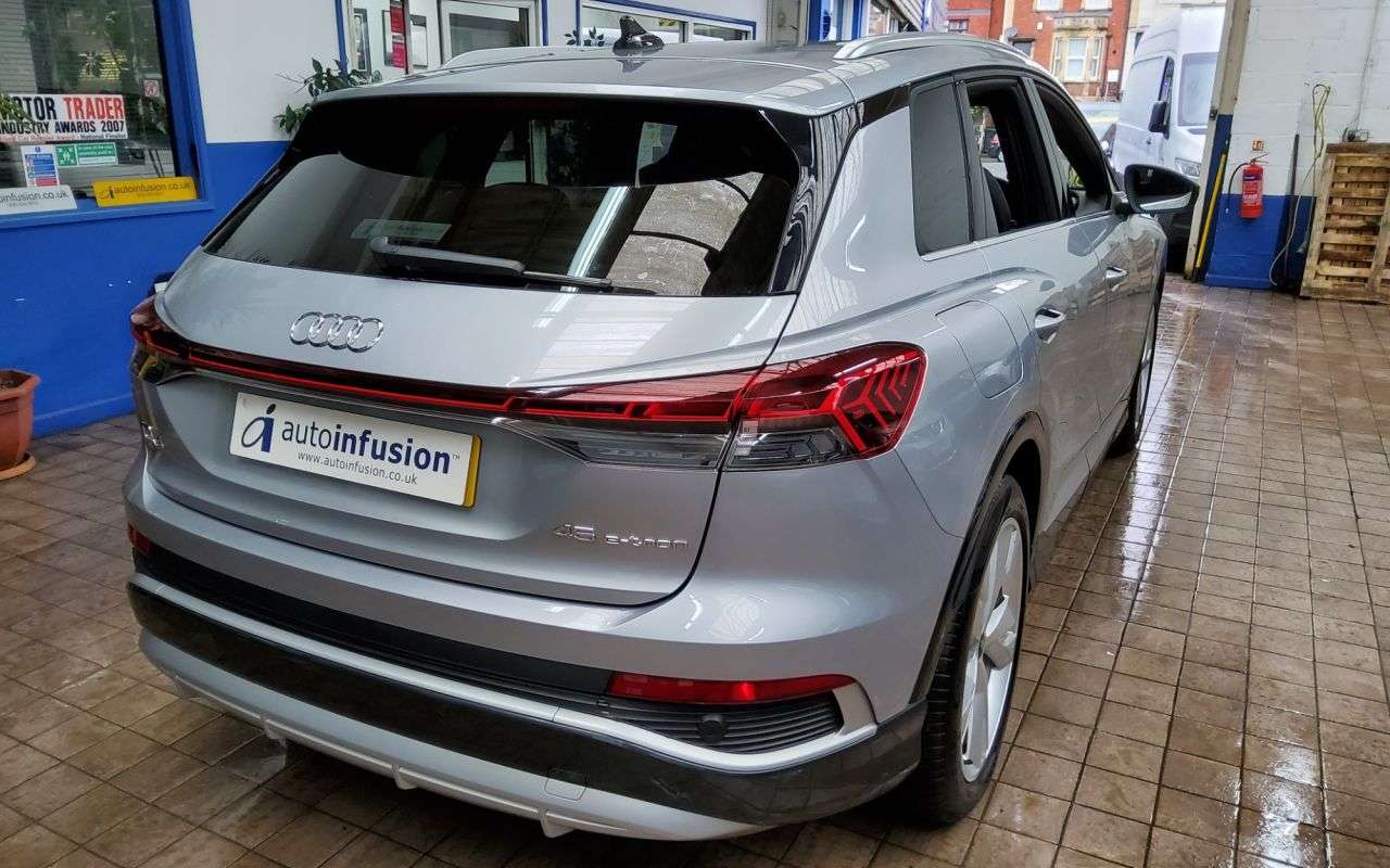 2024 AUDI Q4 E-TRON 2024 AUDI Q4 E-TRON