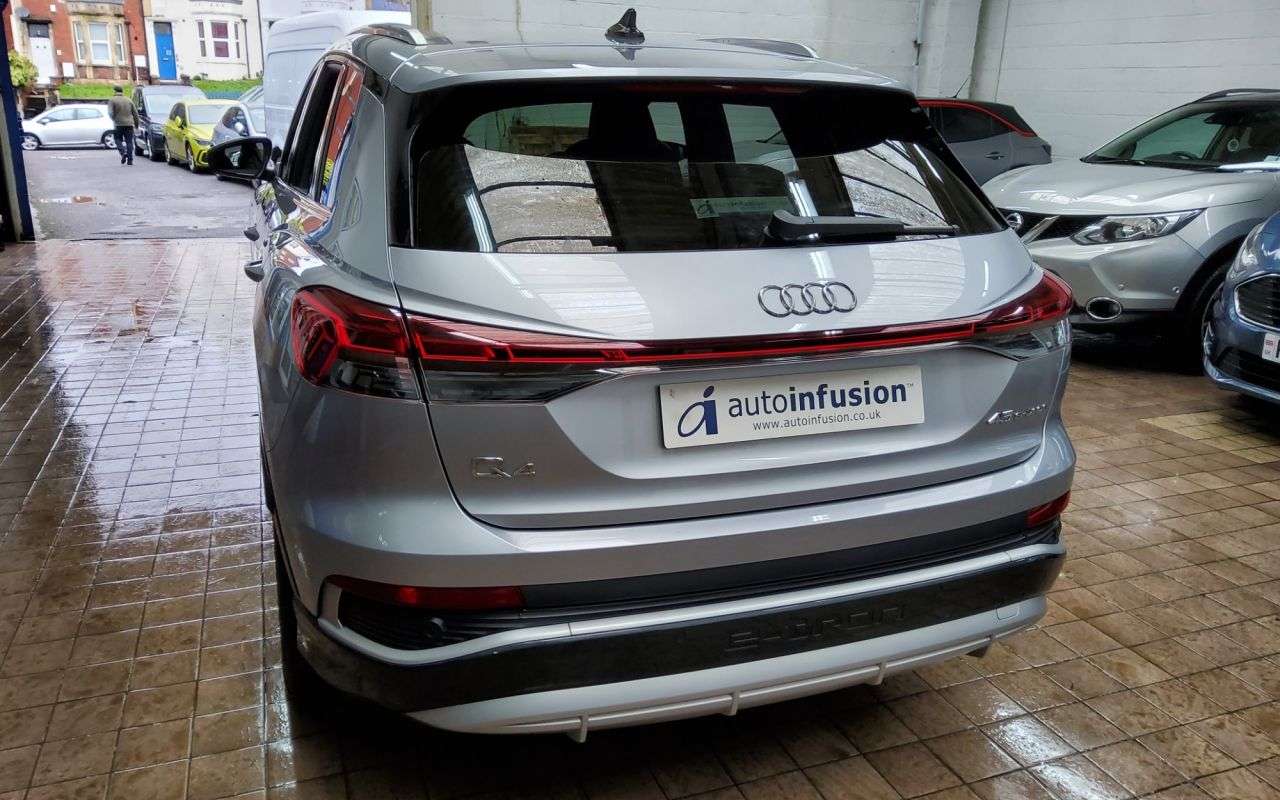 2024 AUDI Q4 E-TRON 2024 AUDI Q4 E-TRON