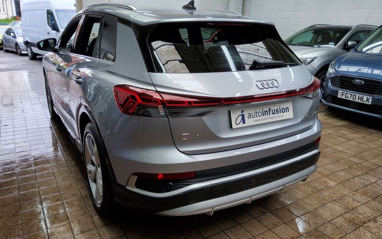 2024 AUDI Q4 E-TRON 2024 AUDI Q4 E-TRON