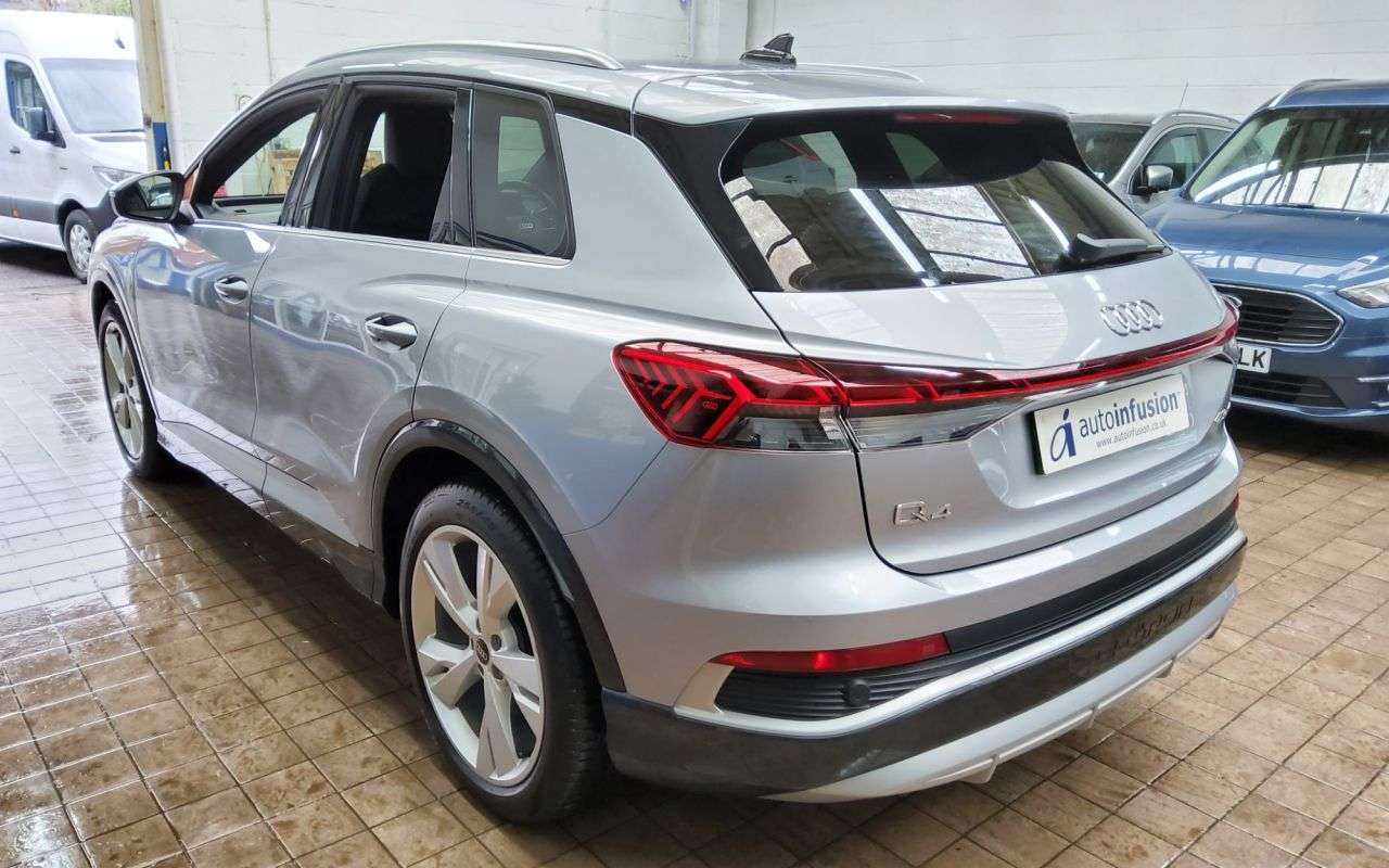 2024 AUDI Q4 E-TRON 2024 AUDI Q4 E-TRON