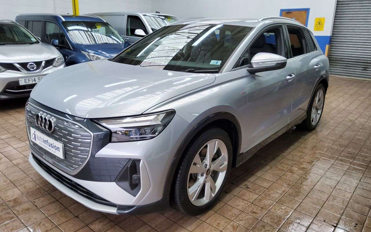 2024 AUDI Q4 E-TRON 2024 AUDI Q4 E-TRON