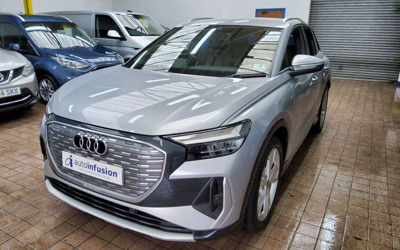 2024 AUDI Q4 E-TRON 2024 AUDI Q4 E-TRON