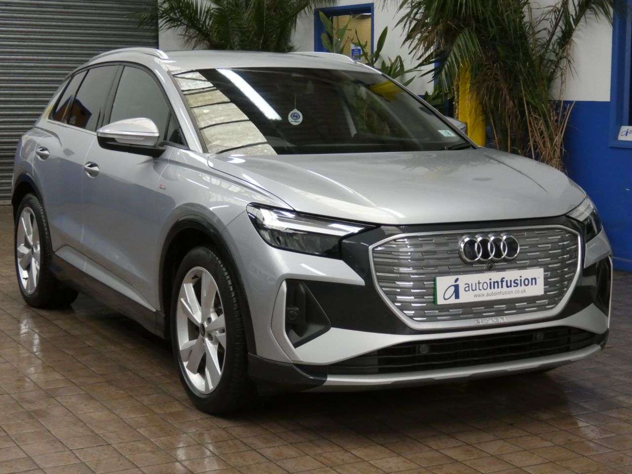 2024 AUDI Q4 E-TRON 2024 AUDI Q4 E-TRON