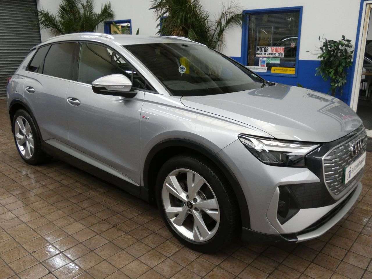 2024 AUDI Q4 E-TRON 2024 AUDI Q4 E-TRON