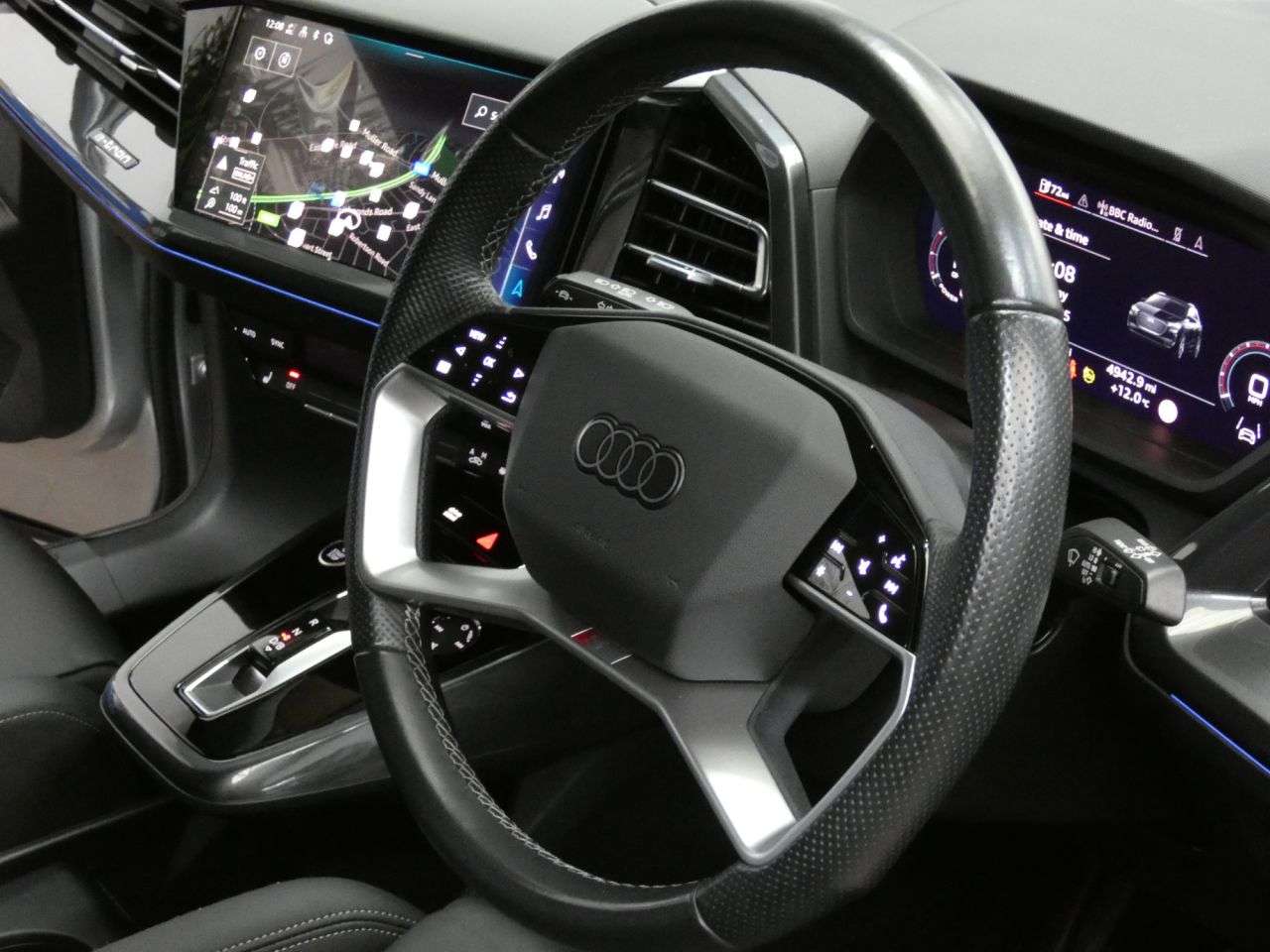 2024 AUDI Q4 E-TRON 2024 AUDI Q4 E-TRON