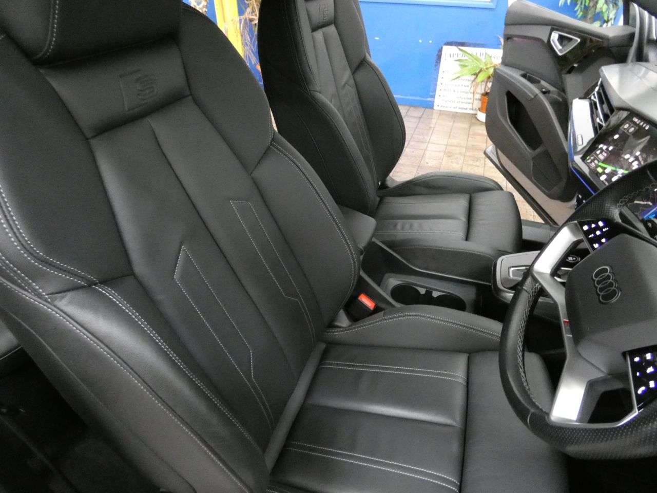 2024 AUDI Q4 E-TRON 2024 AUDI Q4 E-TRON