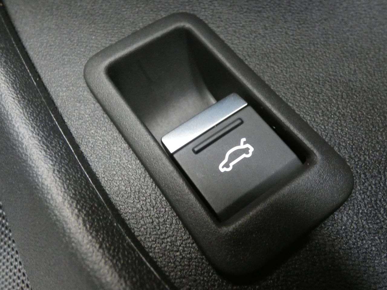 2024 AUDI Q4 E-TRON 2024 AUDI Q4 E-TRON