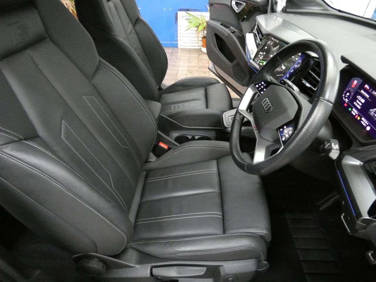 2024 AUDI Q4 E-TRON 2024 AUDI Q4 E-TRON