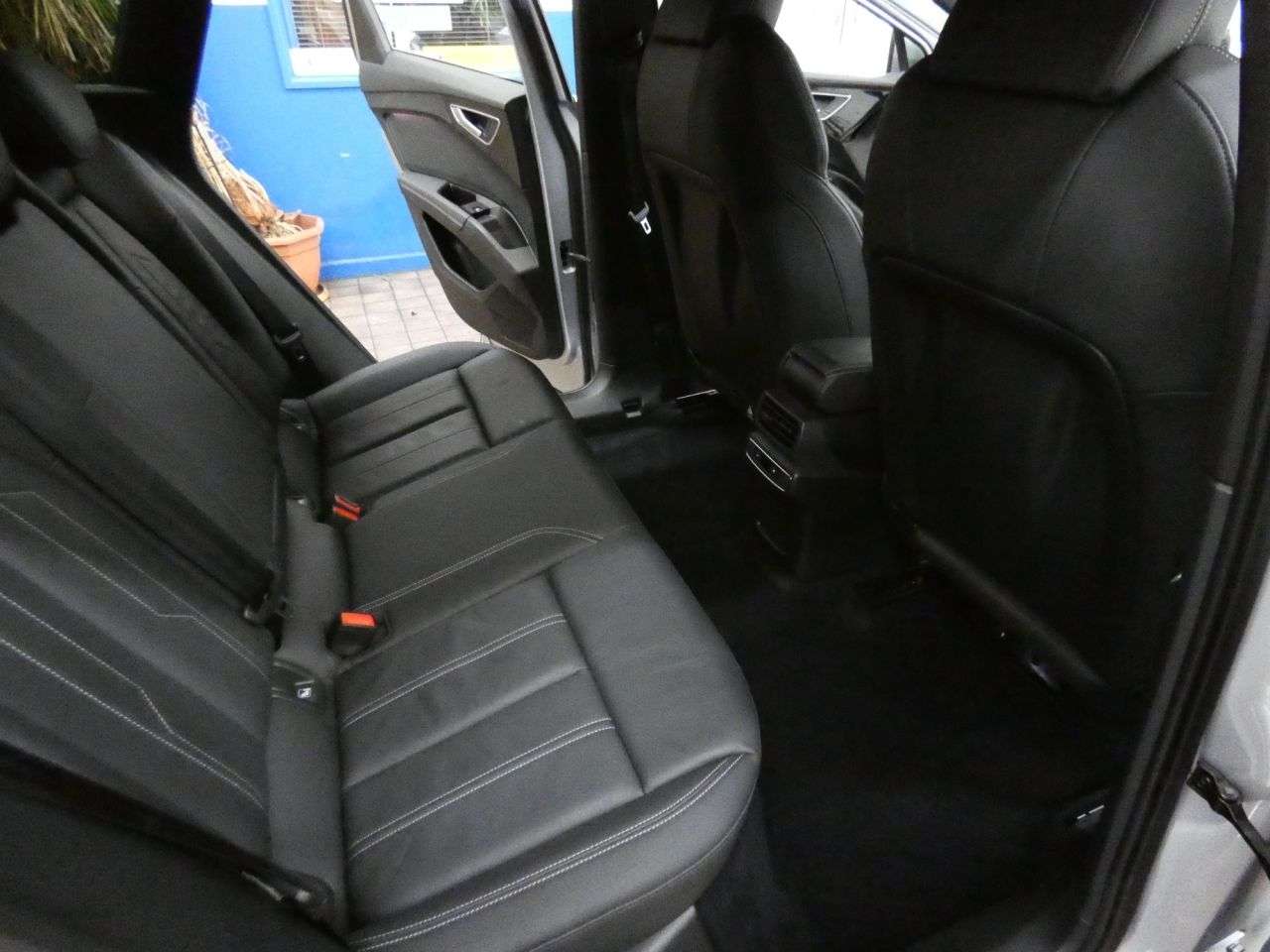 2024 AUDI Q4 E-TRON 2024 AUDI Q4 E-TRON