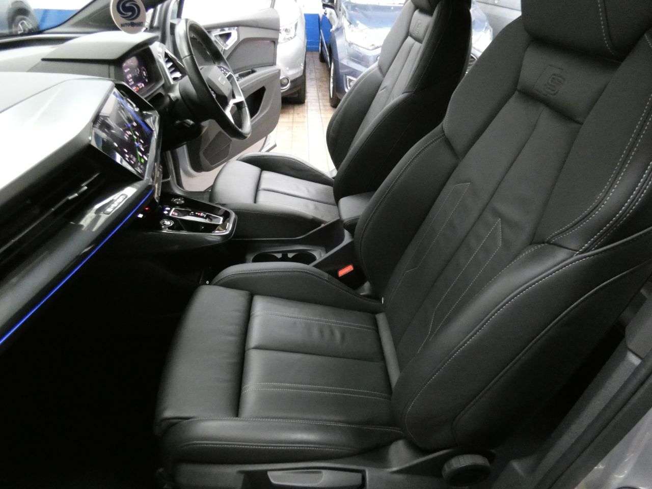 2024 AUDI Q4 E-TRON 2024 AUDI Q4 E-TRON