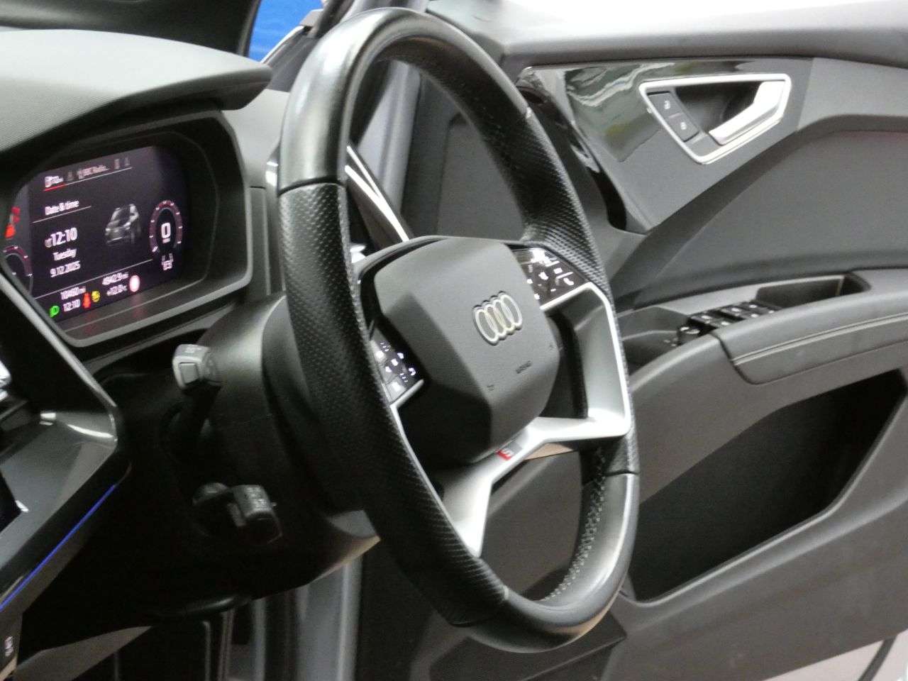 2024 AUDI Q4 E-TRON 2024 AUDI Q4 E-TRON