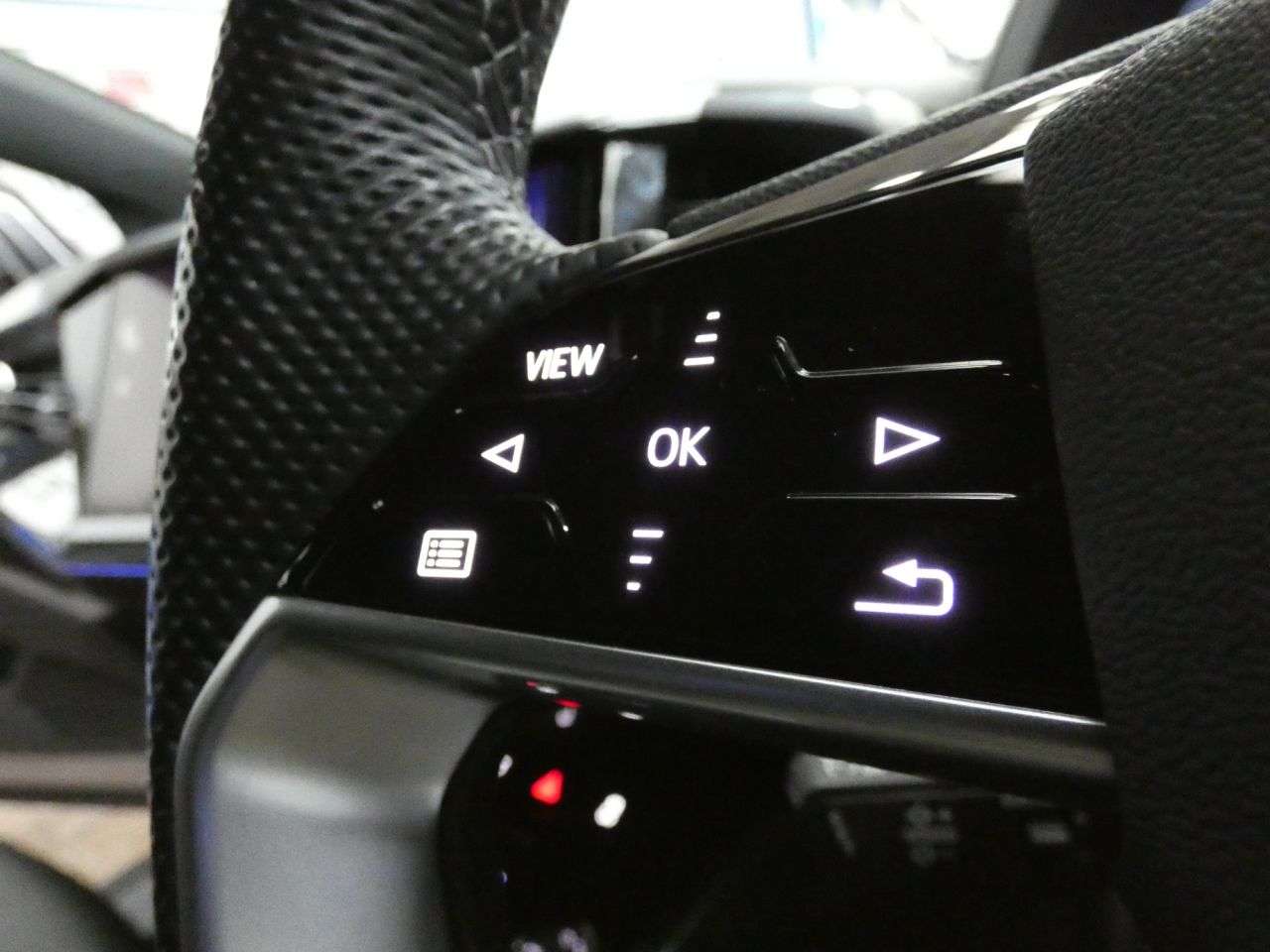 2024 AUDI Q4 E-TRON 2024 AUDI Q4 E-TRON