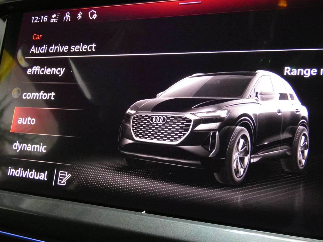 2024 AUDI Q4 E-TRON 2024 AUDI Q4 E-TRON