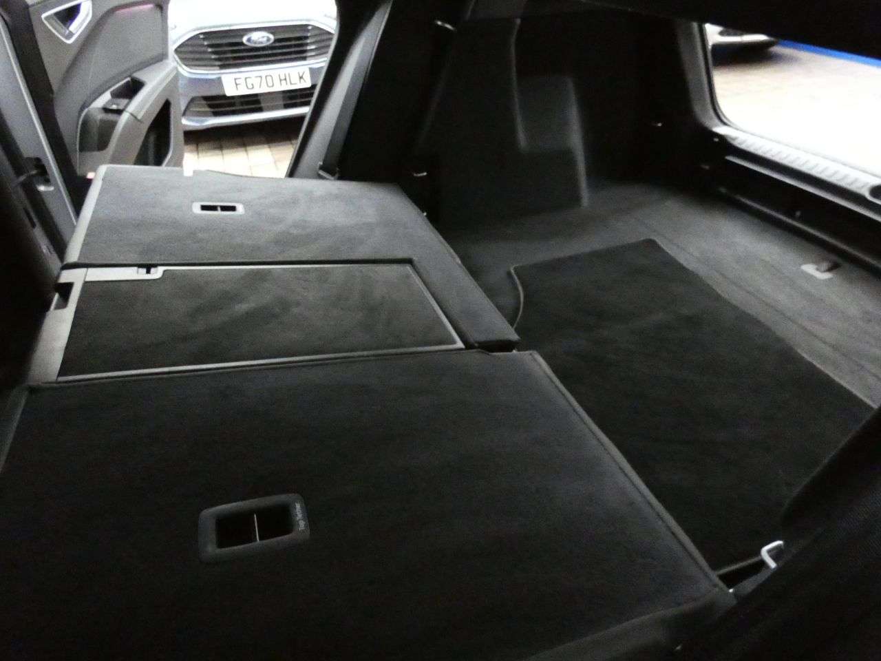 2024 AUDI Q4 E-TRON 2024 AUDI Q4 E-TRON