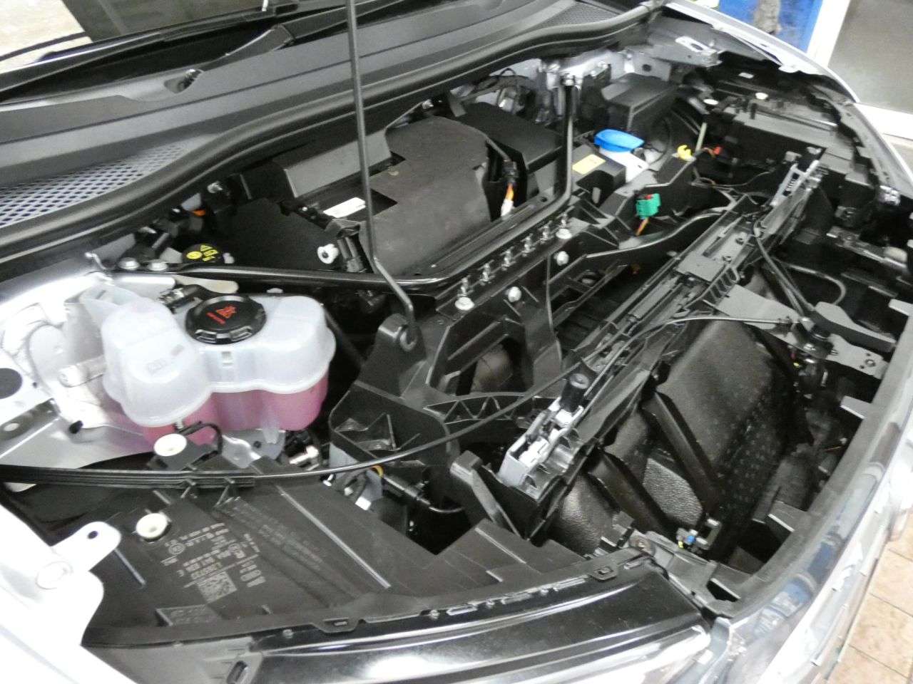 2024 AUDI Q4 E-TRON 2024 AUDI Q4 E-TRON