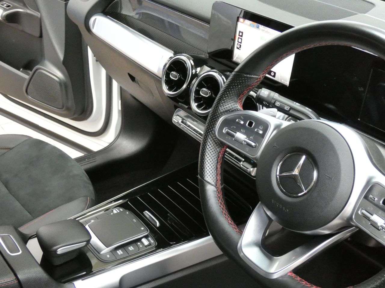 2022 MERCEDES-BENZ GLB 2022 MERCEDES-BENZ GLB