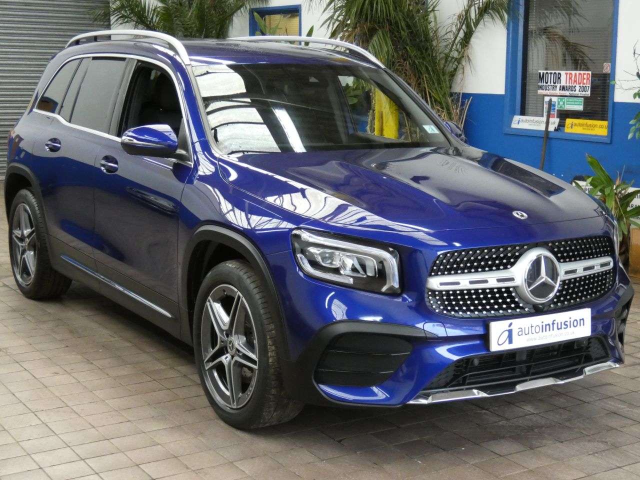 A 2022 MERCEDES-BENZ GLB 1.3 GLB200 AMG Line SUV 5dr Petrol 7G-DCT Euro 6 (s/s) (163 ps) 1 OWNER SER A 2022 MERCEDES-BENZ GLB 1.3 GLB200 AMG Line SUV 5dr Petrol 7G-DCT Euro 6 (s/s) (163 ps) 1 OWNER SER