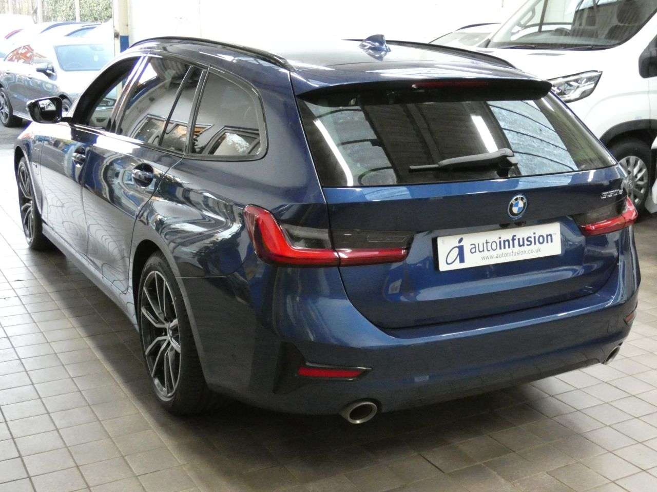 A 2022 BMW 3 SERIES 2.0 330e 12kWh Sport Pro Touring 5dr Petrol Plug-in Hybrid Auto Euro 6 (s/s A 2022 BMW 3 SERIES 2.0 330e 12kWh Sport Pro Touring 5dr Petrol Plug-in Hybrid Auto Euro 6 (s/s