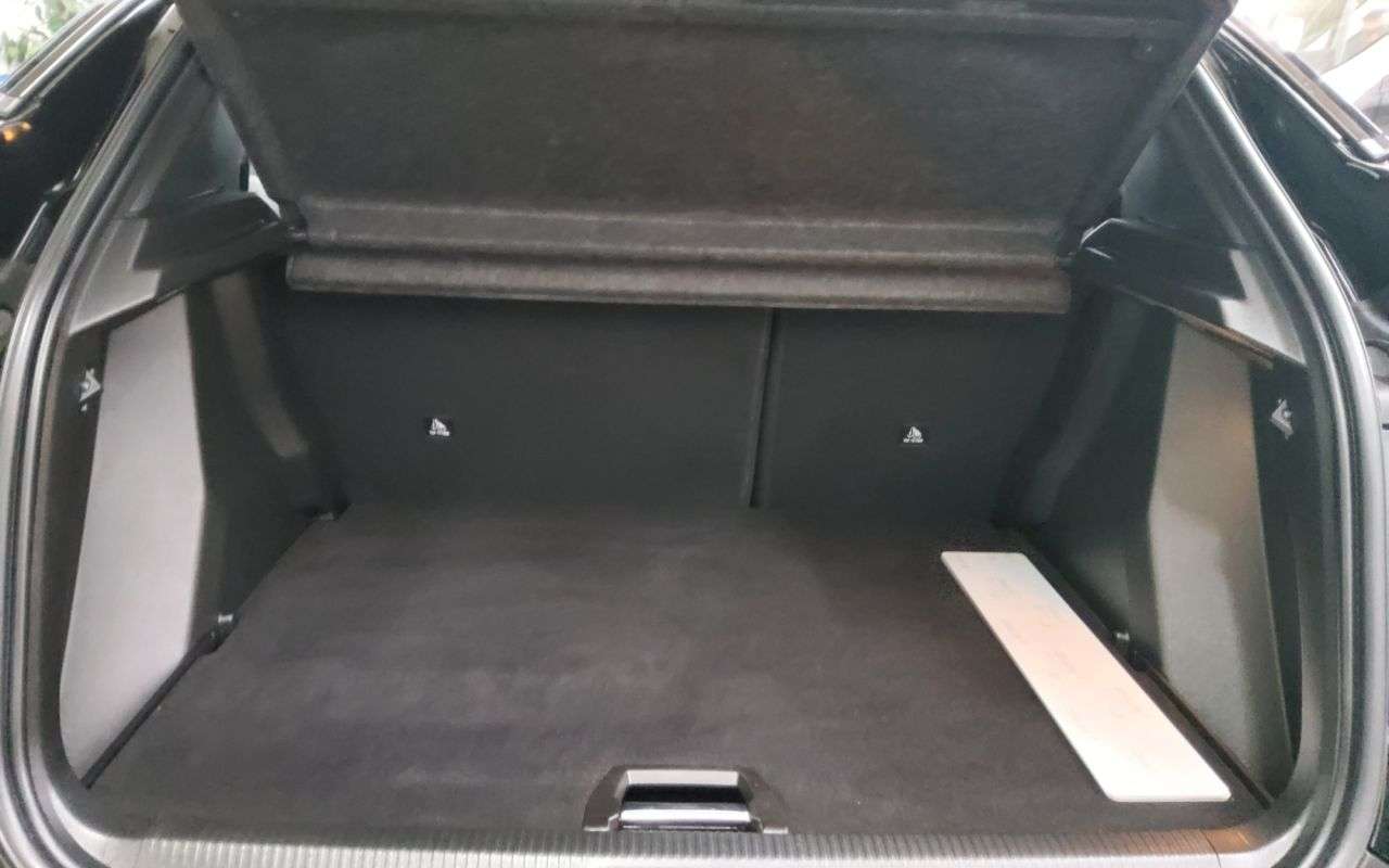 2024 PEUGEOT 2008 2024 PEUGEOT 2008