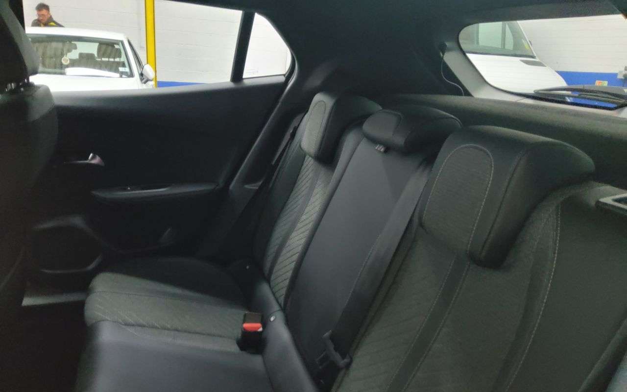 2024 PEUGEOT 2008 2024 PEUGEOT 2008