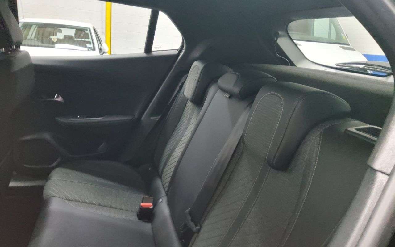 2024 PEUGEOT 2008 2024 PEUGEOT 2008