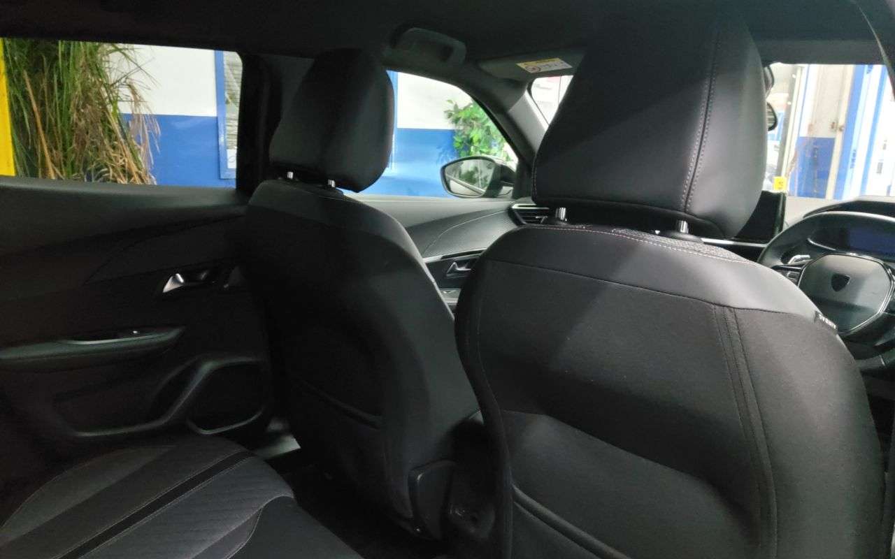 2024 PEUGEOT 2008 2024 PEUGEOT 2008