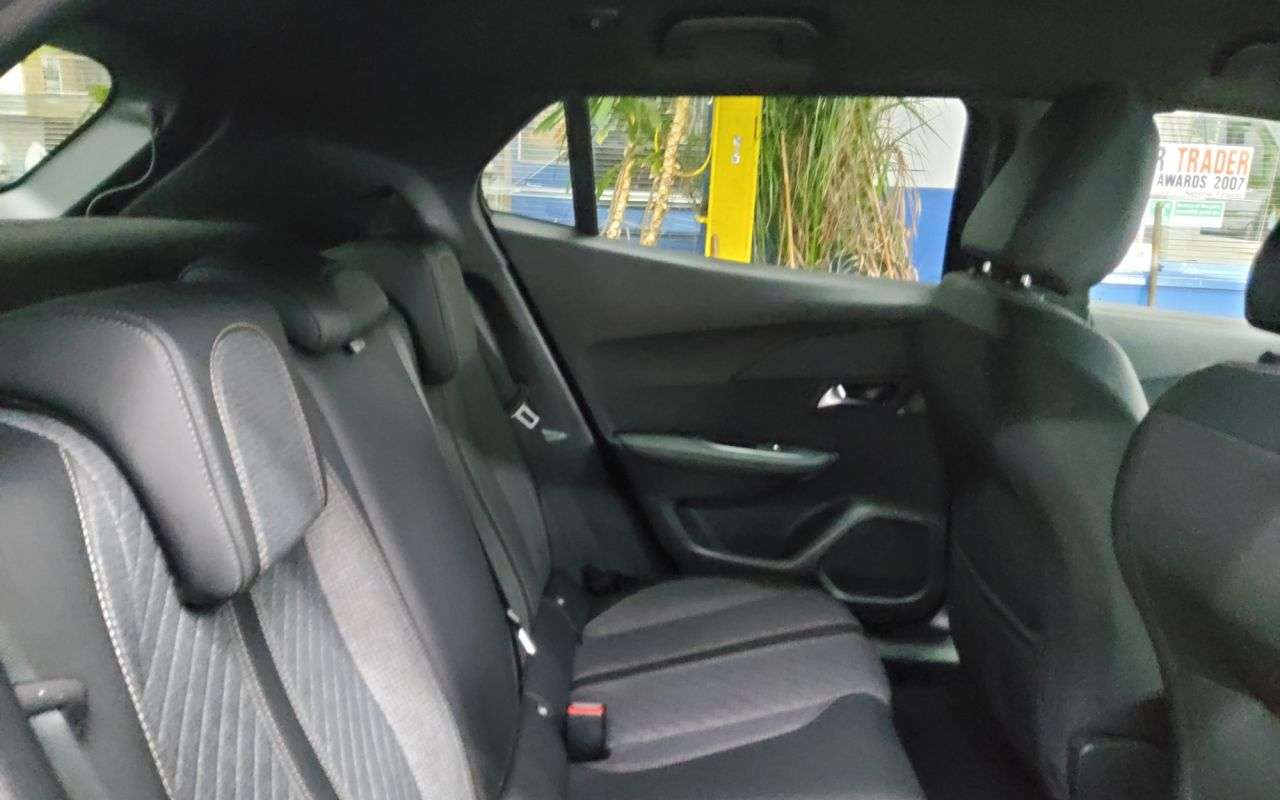 2024 PEUGEOT 2008 2024 PEUGEOT 2008