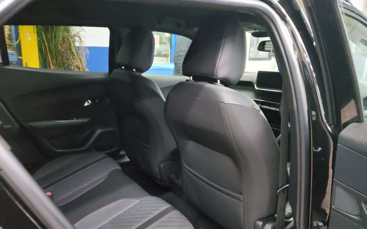 2024 PEUGEOT 2008 2024 PEUGEOT 2008