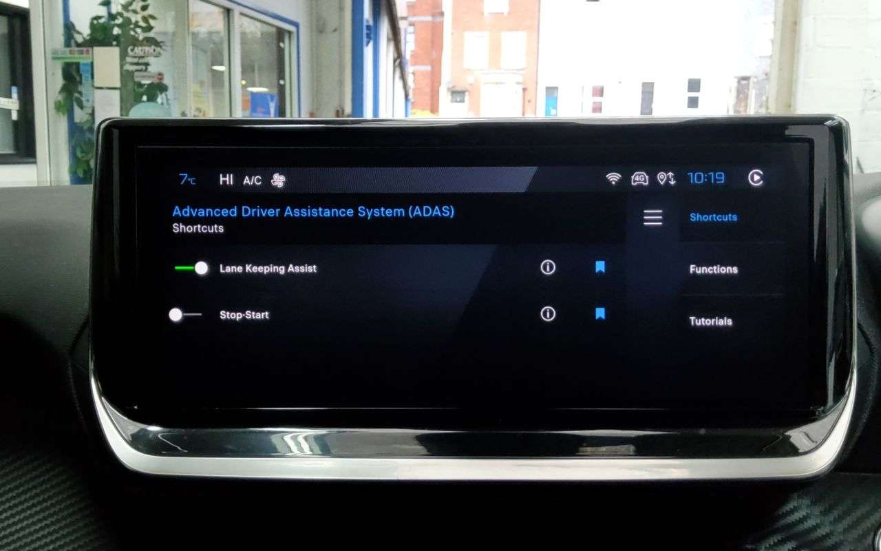 2024 PEUGEOT 2008 2024 PEUGEOT 2008