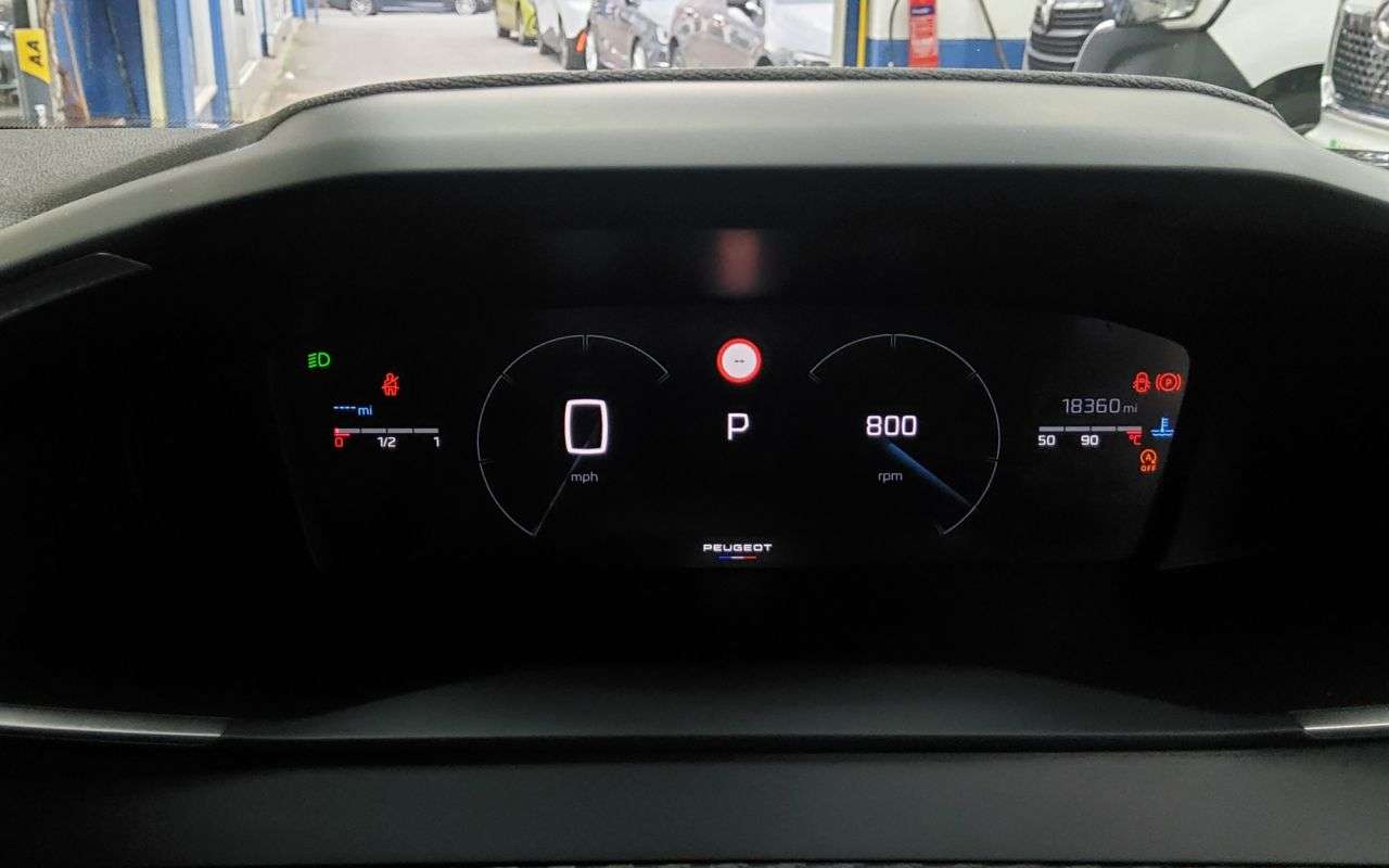 2024 PEUGEOT 2008 2024 PEUGEOT 2008