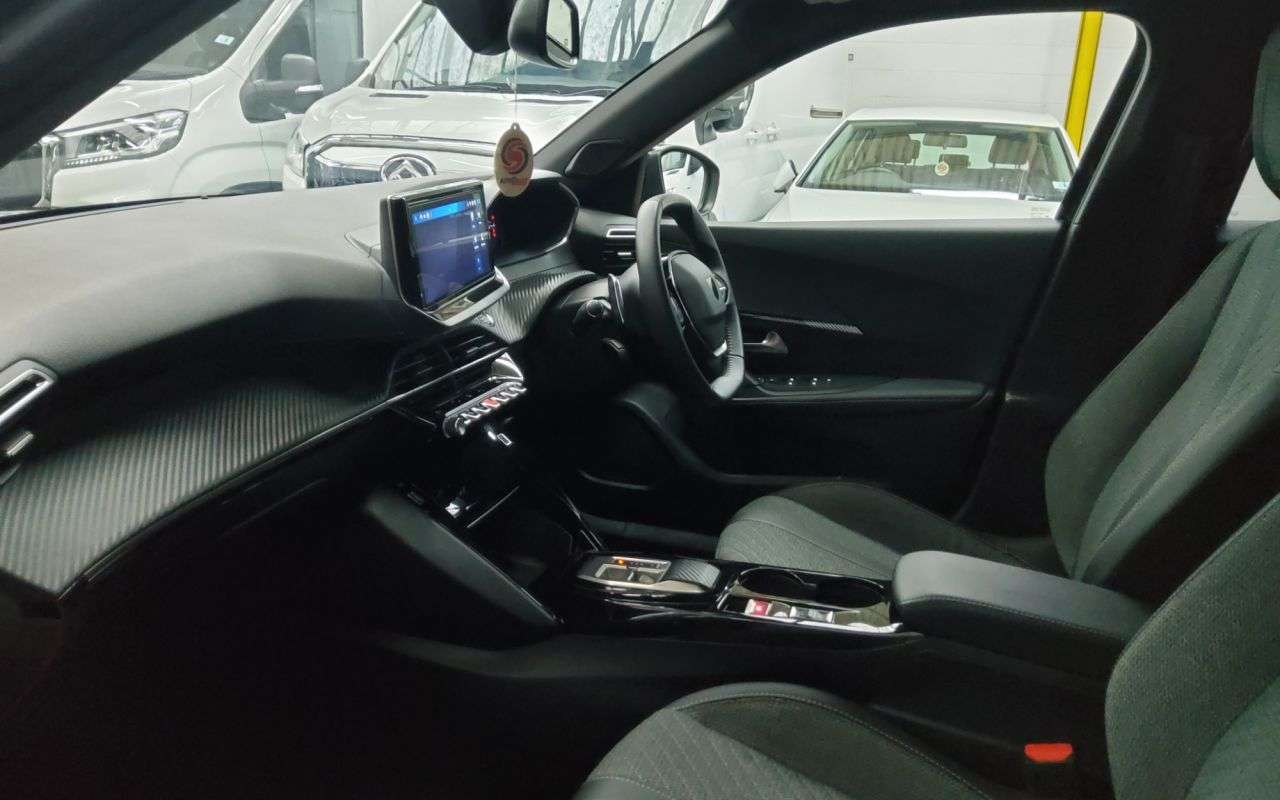 2024 PEUGEOT 2008 2024 PEUGEOT 2008