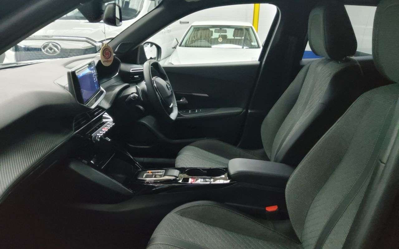 2024 PEUGEOT 2008 2024 PEUGEOT 2008