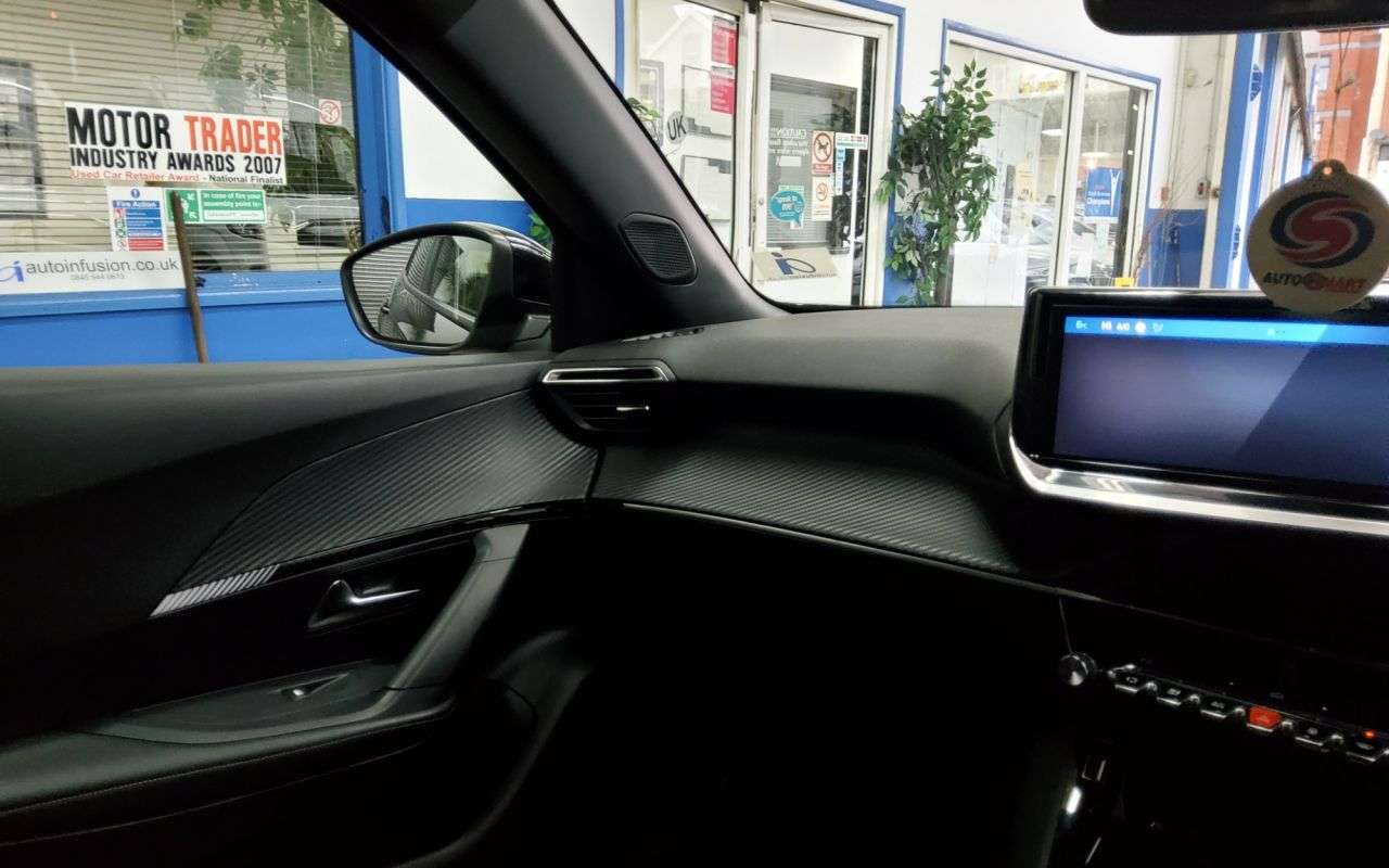 2024 PEUGEOT 2008 2024 PEUGEOT 2008