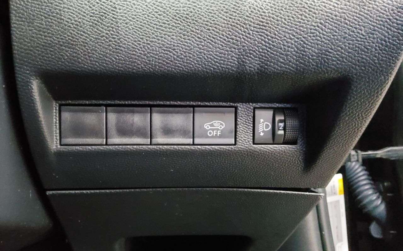 2024 PEUGEOT 2008 2024 PEUGEOT 2008