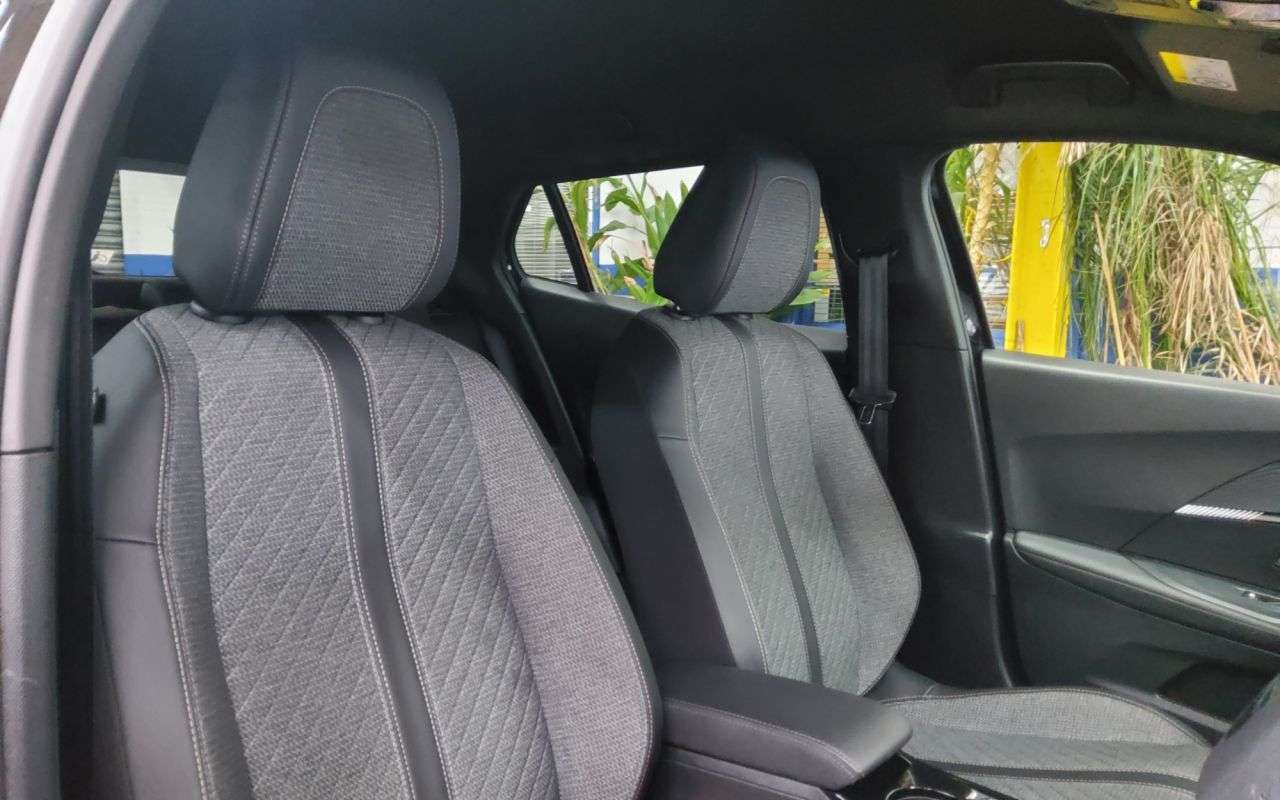 2024 PEUGEOT 2008 2024 PEUGEOT 2008