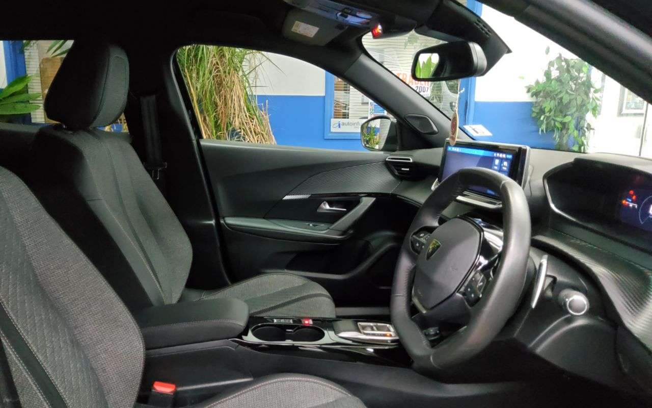 2024 PEUGEOT 2008 2024 PEUGEOT 2008