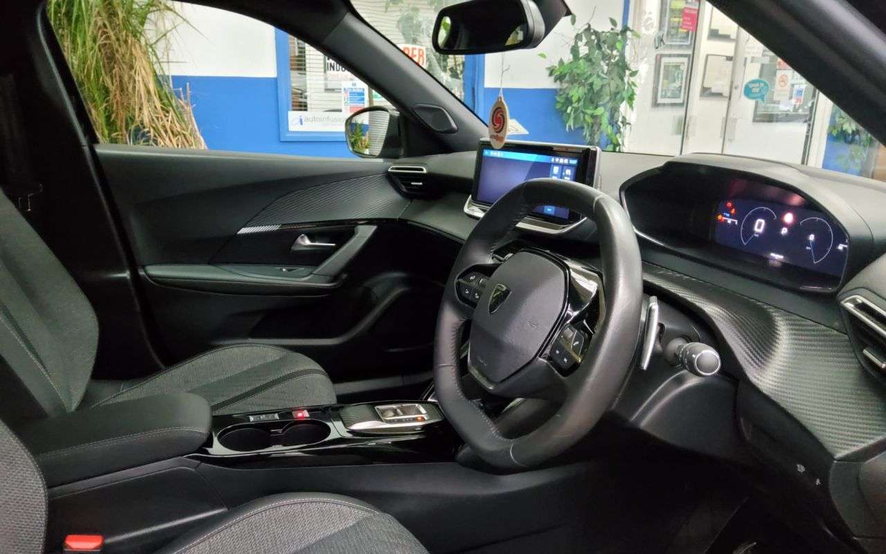 2024 PEUGEOT 2008 2024 PEUGEOT 2008