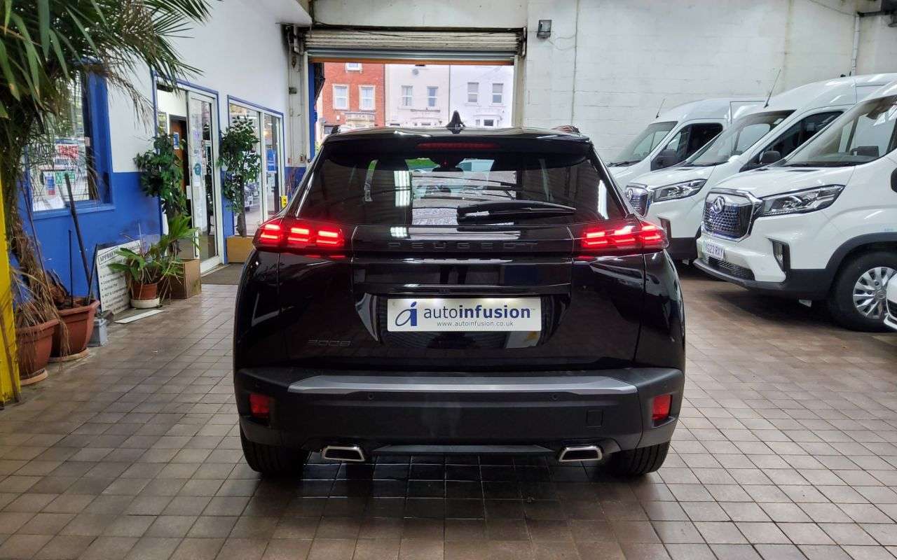 2024 PEUGEOT 2008 2024 PEUGEOT 2008