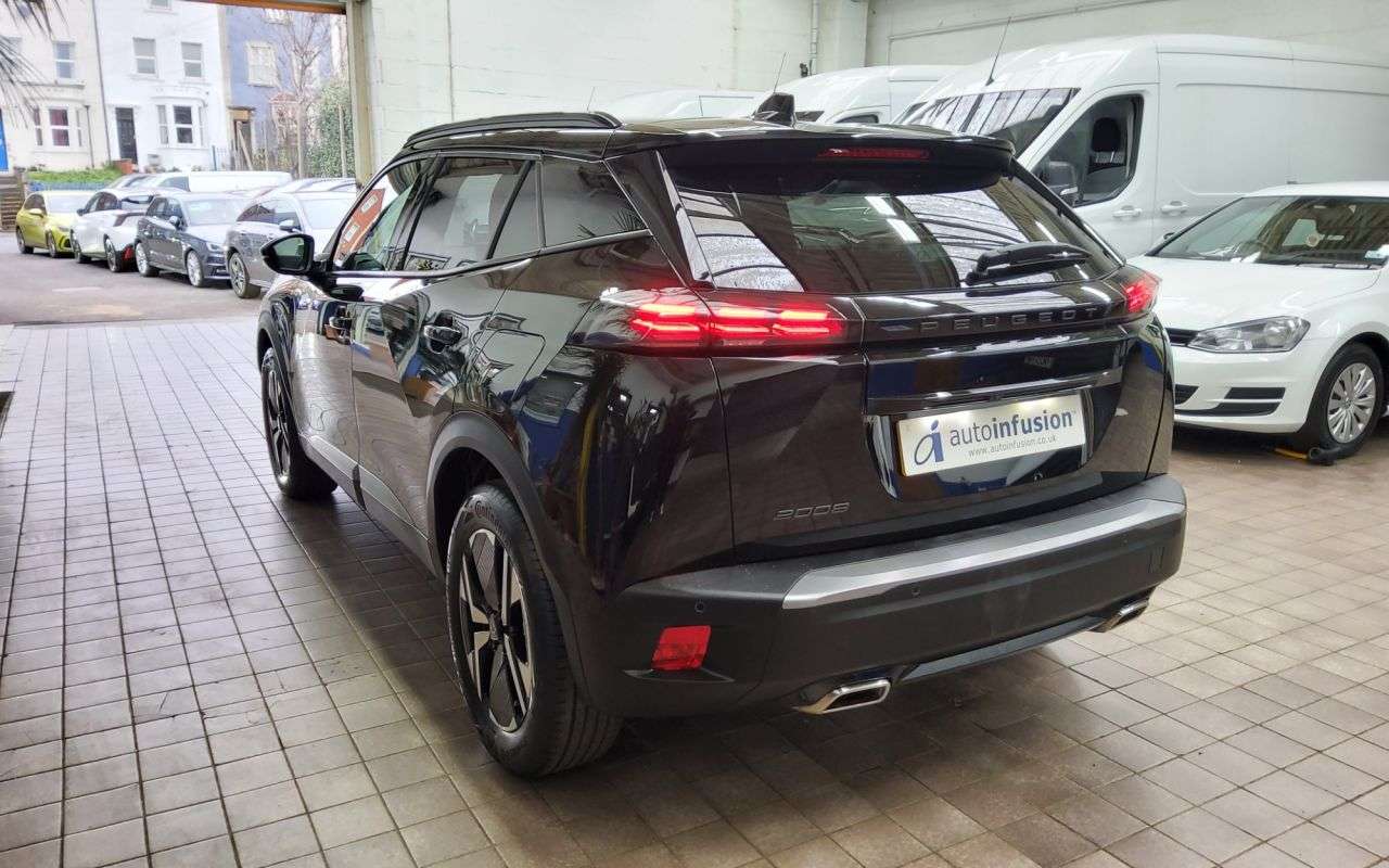 2024 PEUGEOT 2008 2024 PEUGEOT 2008