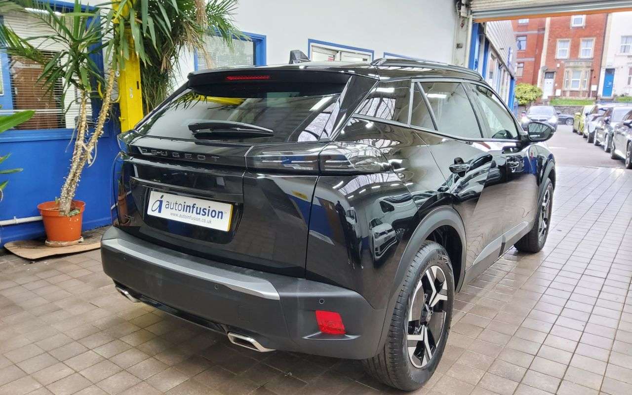 2024 PEUGEOT 2008 2024 PEUGEOT 2008