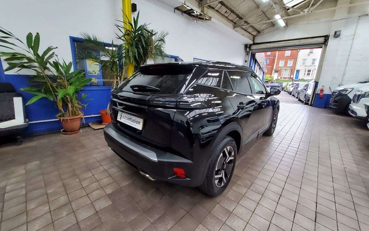 2024 PEUGEOT 2008 2024 PEUGEOT 2008