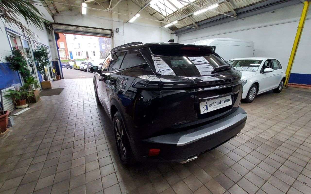 2024 PEUGEOT 2008 2024 PEUGEOT 2008