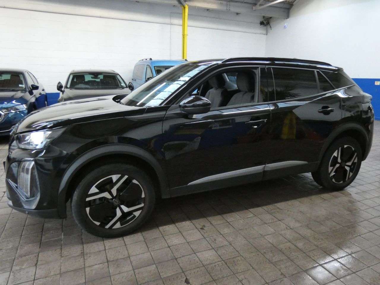 2024 PEUGEOT 2008 2024 PEUGEOT 2008