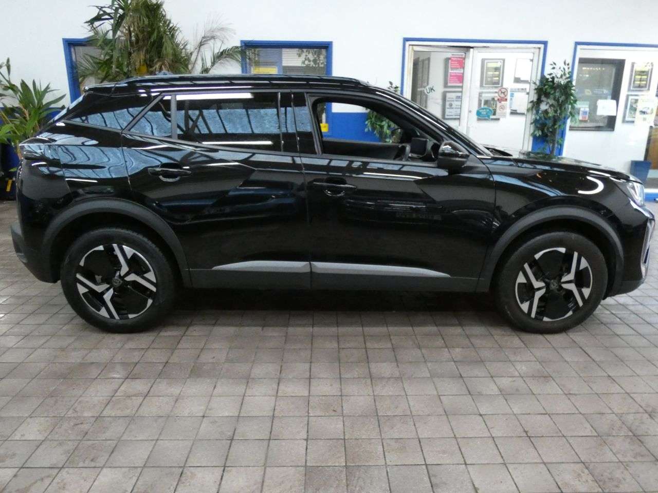 2024 PEUGEOT 2008 2024 PEUGEOT 2008