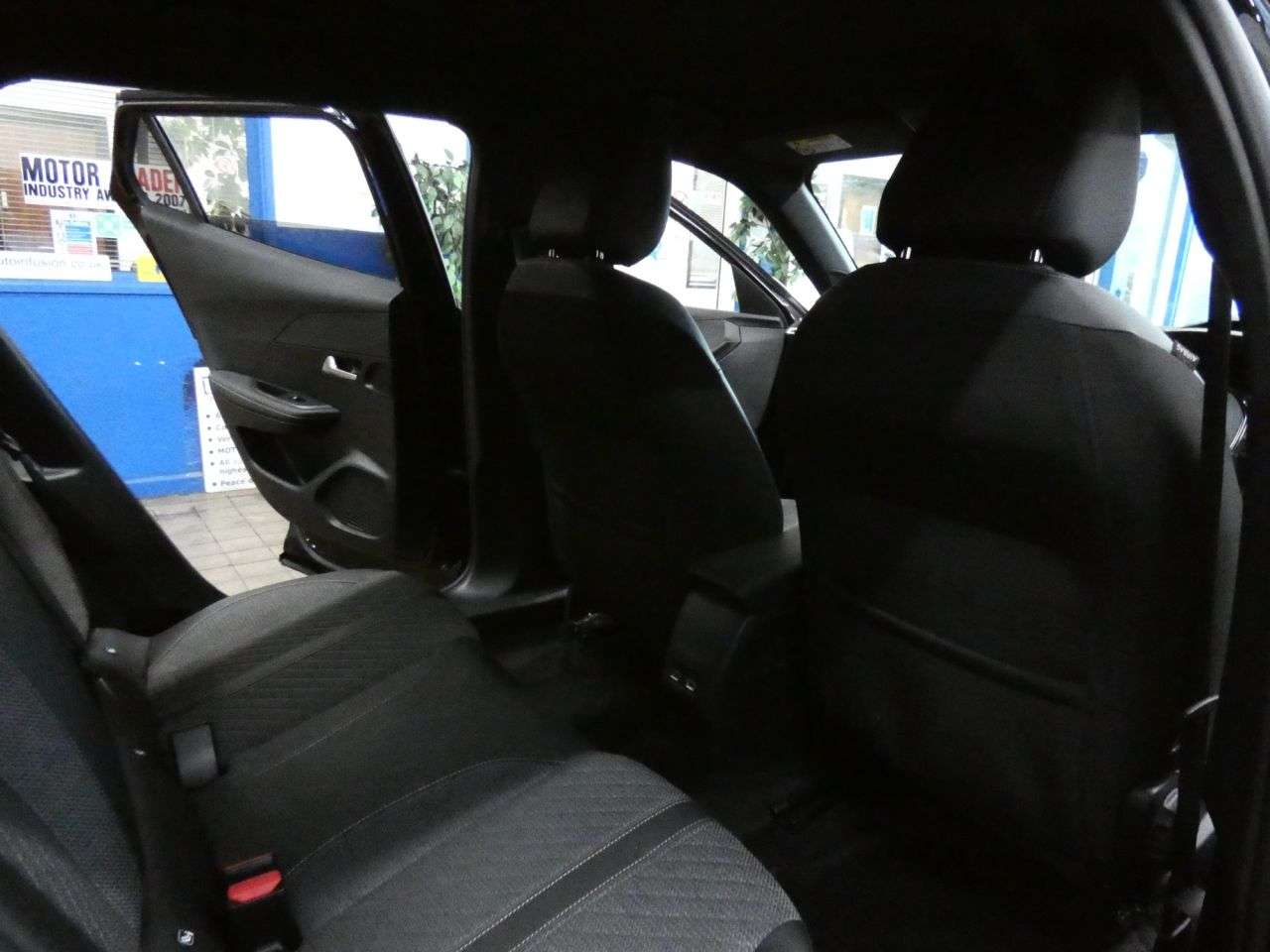 2024 PEUGEOT 2008 2024 PEUGEOT 2008