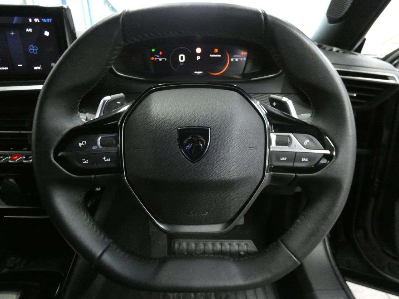 2024 PEUGEOT 2008 2024 PEUGEOT 2008