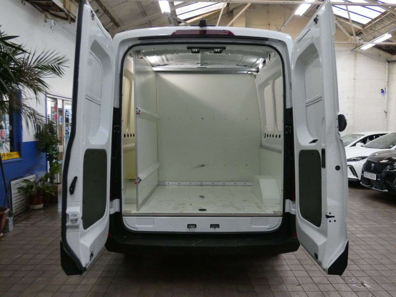 2022 MAXUS EDELIVER 9 2022 MAXUS EDELIVER 9