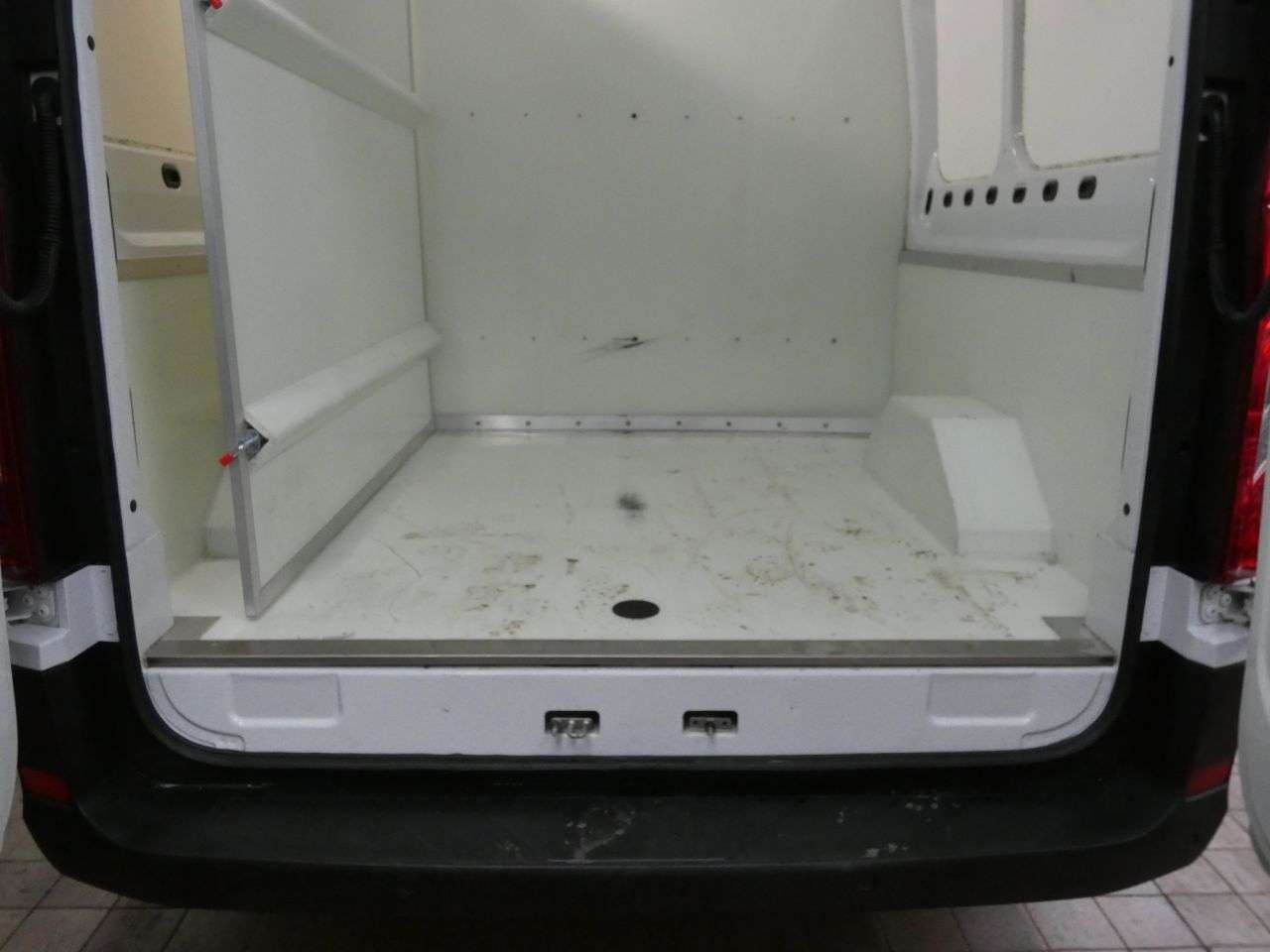 2022 MAXUS EDELIVER 9 2022 MAXUS EDELIVER 9