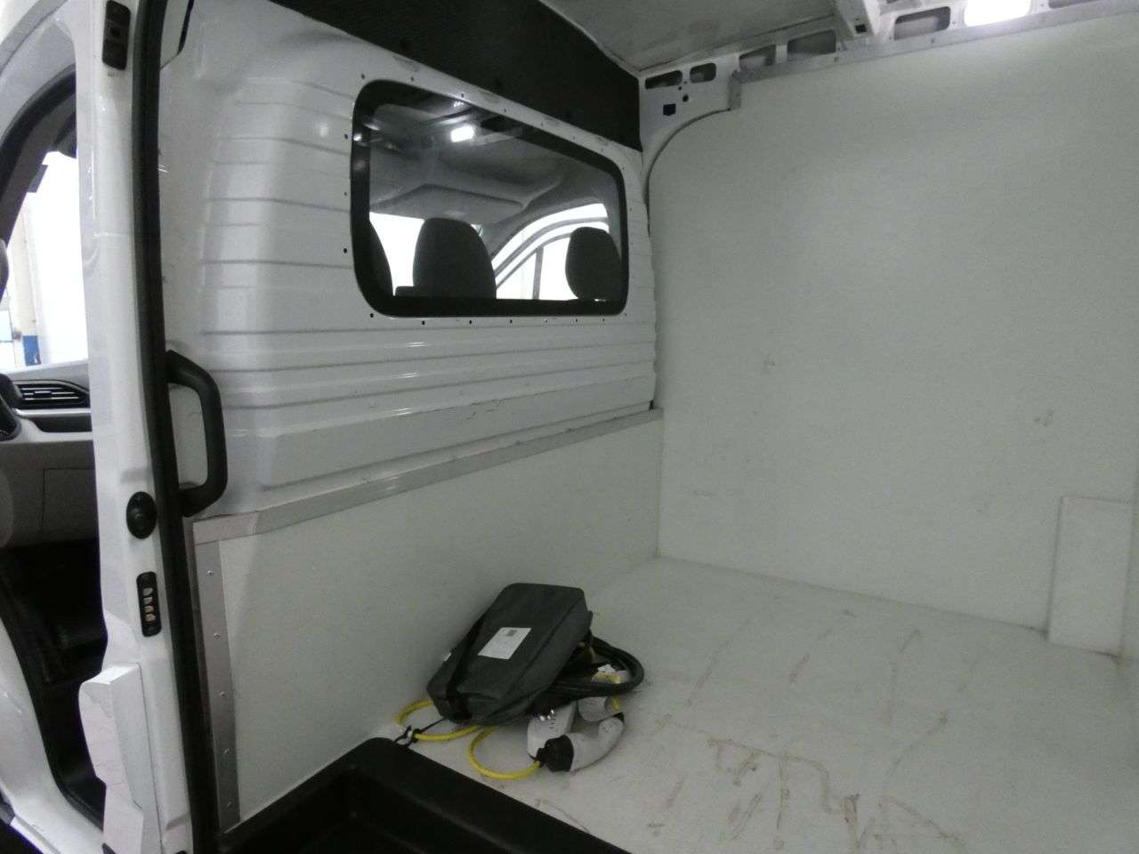 2022 MAXUS EDELIVER 9 2022 MAXUS EDELIVER 9