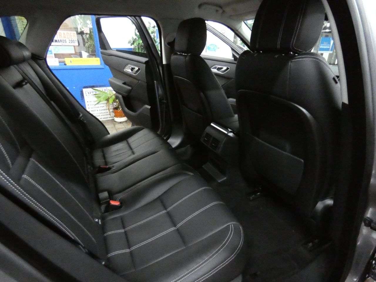 2022 LAND ROVER RANGE ROVER VELAR 2022 LAND ROVER RANGE ROVER VELAR